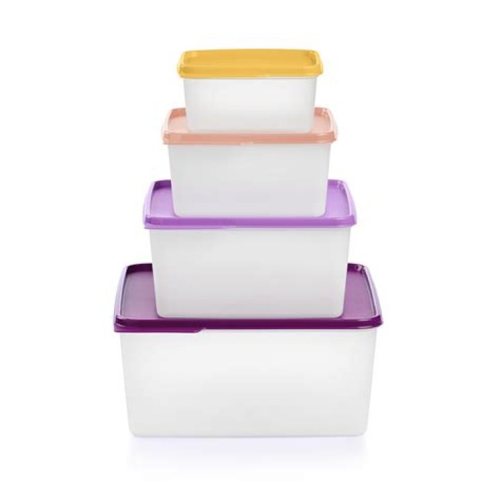 Top for a Tupperware container