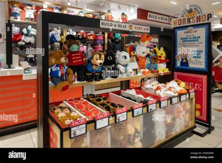 Toy Store ___ Schwarz: Abbr.