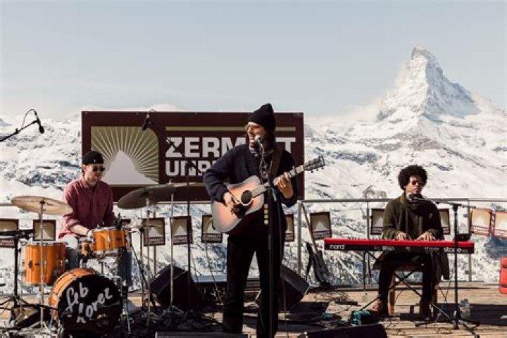 Unplugged and Cribs channel