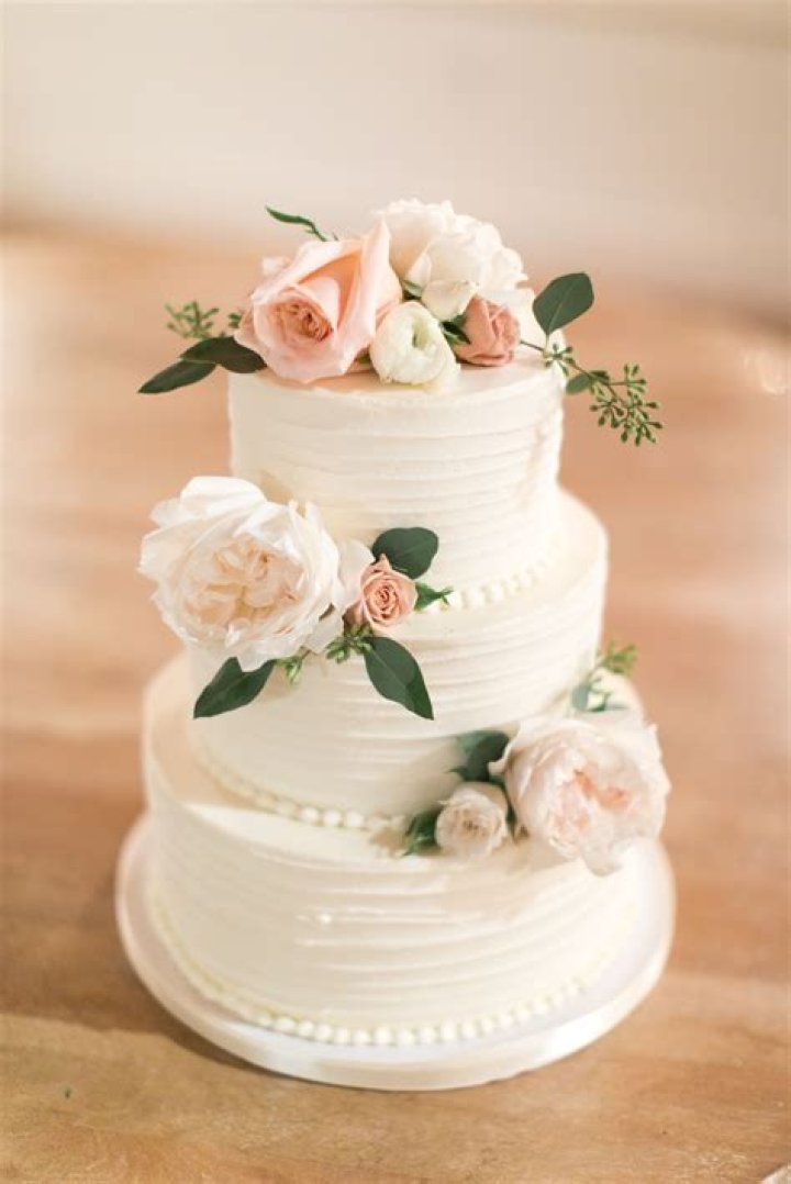 Wedding cake layer