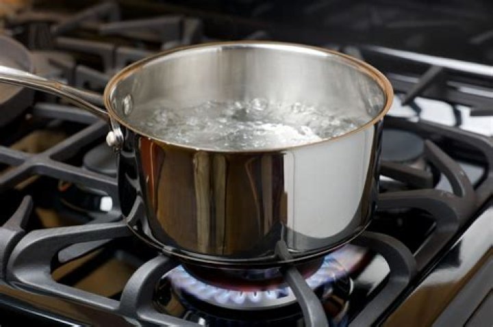 Where to boil water in a kitchen